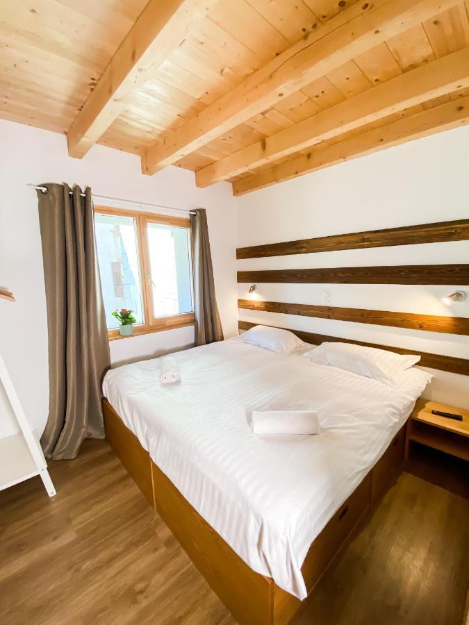 La Baraka Hostel Bagnes Ngoại thất bức ảnh