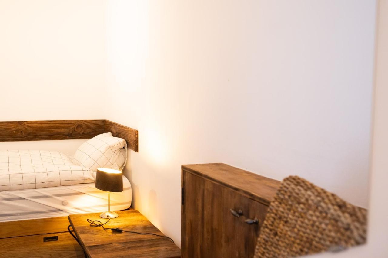 La Baraka Hostel Bagnes Ngoại thất bức ảnh