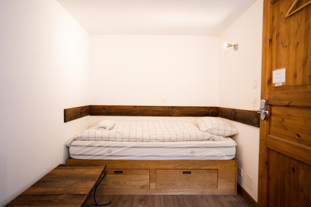 La Baraka Hostel Bagnes Ngoại thất bức ảnh