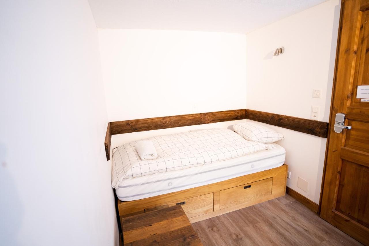 La Baraka Hostel Bagnes Ngoại thất bức ảnh