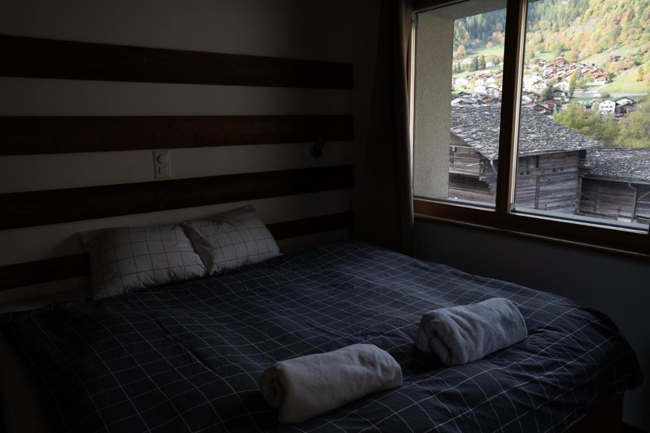 La Baraka Hostel Bagnes Ngoại thất bức ảnh