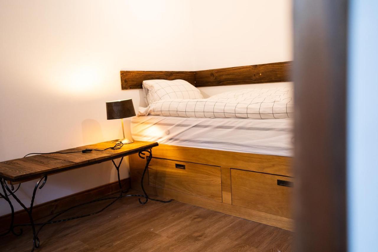 La Baraka Hostel Bagnes Ngoại thất bức ảnh